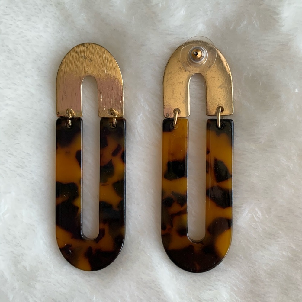 brushed gold and tortoise earrings